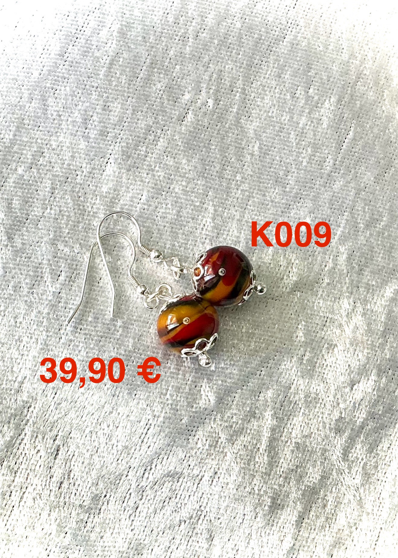 IMG_1983 Heuwerk korut loistavat kanssasi ja tekevät sinusta entistä kauniimman. Upeat ja ainutlaatuiset lasihelmikorut