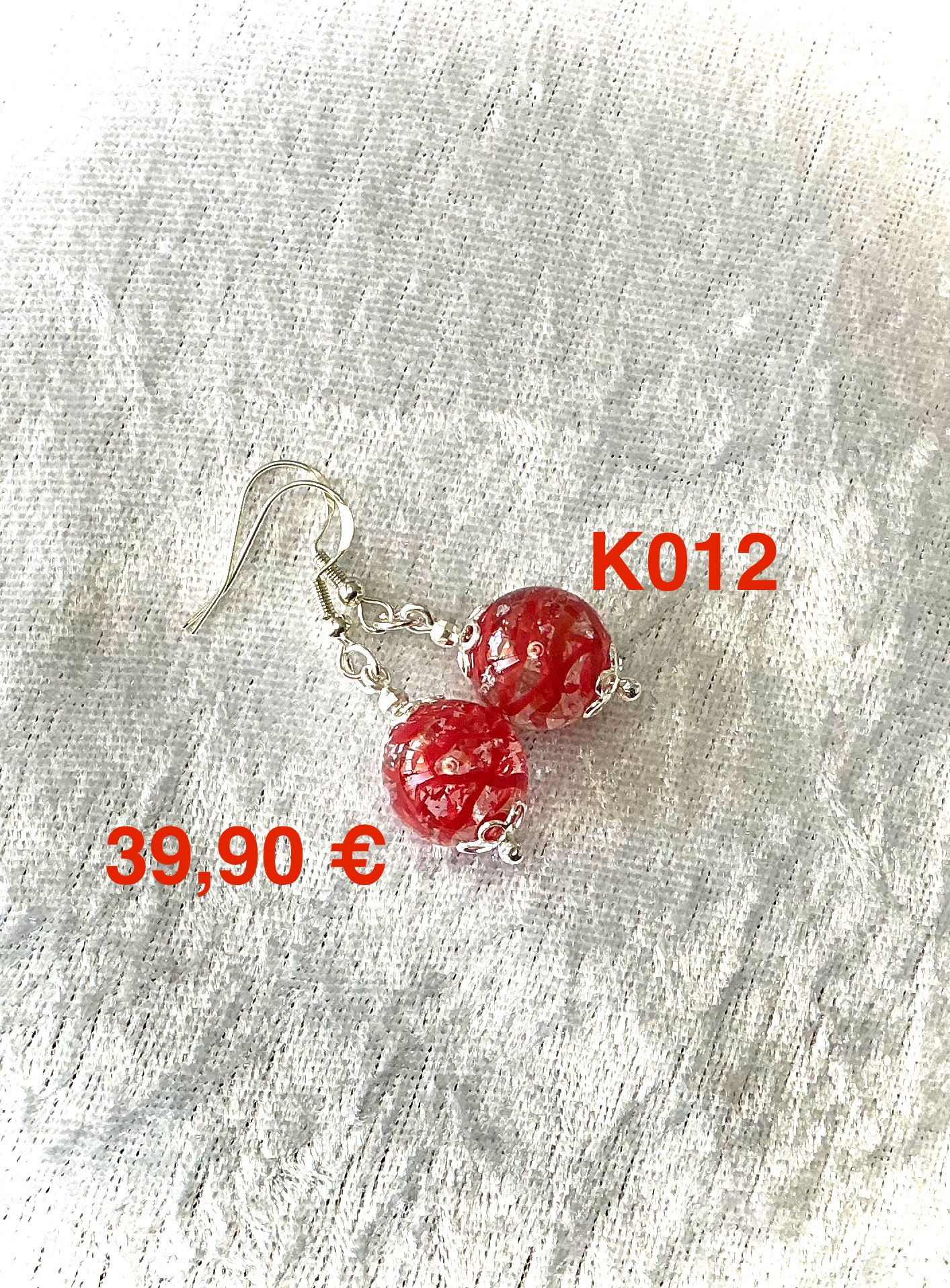 IMG_1986 Heuwerk korut loistavat kanssasi ja tekevät sinusta entistä kauniimman. Upeat ja ainutlaatuiset lasihelmikorut